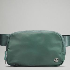 NWT Lululemon Everywhere Belt Bag Tidewater Teal